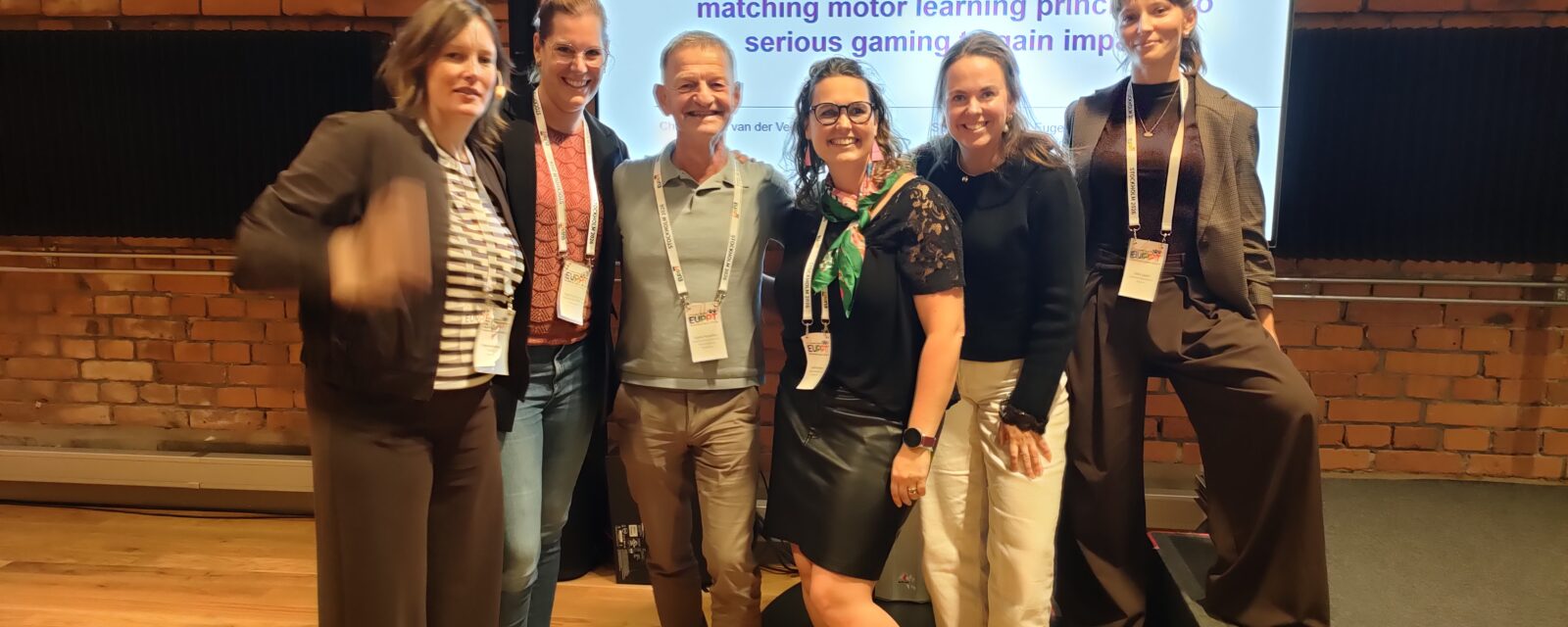 Zes collega's die hebben deelgenomen aan het congres in Stockholm.